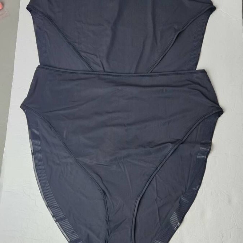 2 PAIR SKIMS HI CUT BRIEF PANTY NWT